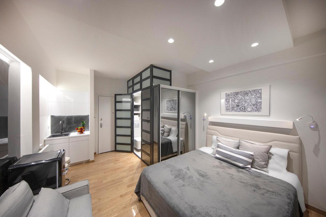 The Monastiraki Metro Lux Suite! Atenas Exterior foto